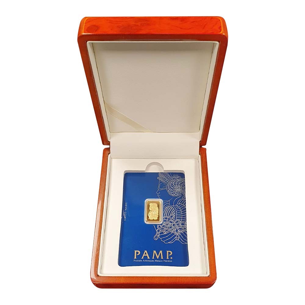 2.5g Gold Fortuna Bar In Premium Display Box I PAMP Suisse